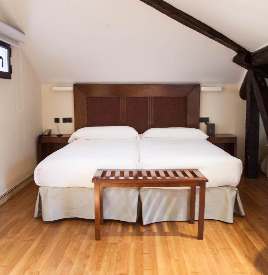 Hotel Soria Plaza Mayor Екстер'єр фото